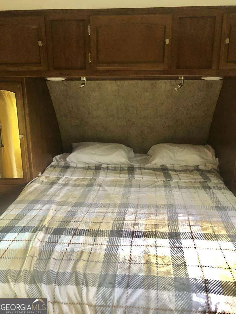 370B Log Cabin RD NE Milledgeville, GA 31061