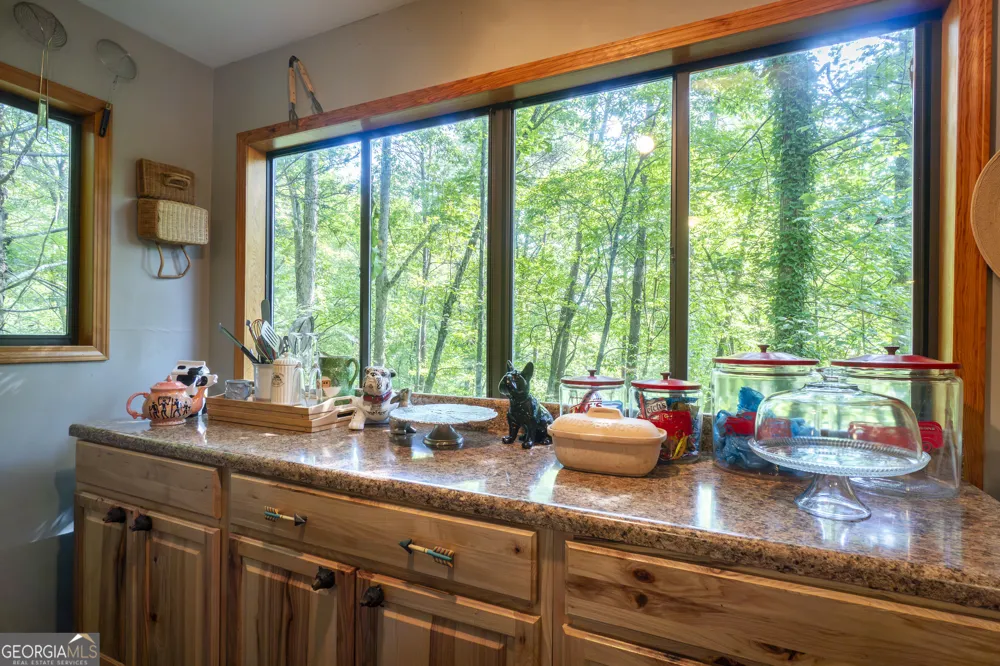 7869 Highway 75 Alt Helen, GA 30545