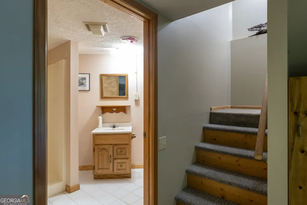 7869 Highway 75 Alt Helen, GA 30545