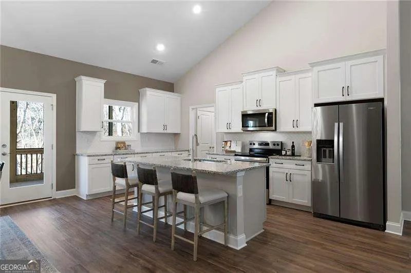 138 Lakewood DR Waleska, GA 30183