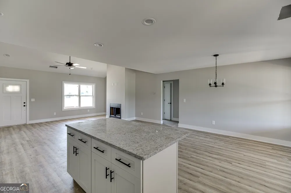 102 Creek Stone DR Hartwell, GA 30643
