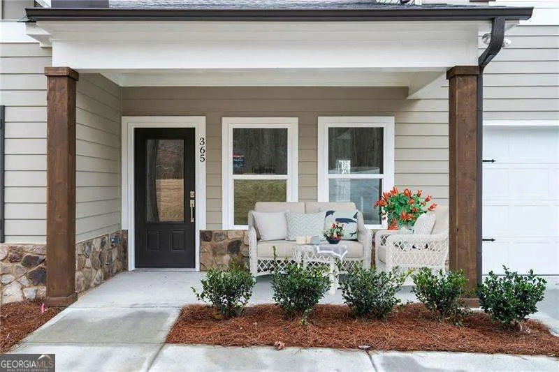 129 Mores Elm LOOP Waleska, GA 30183