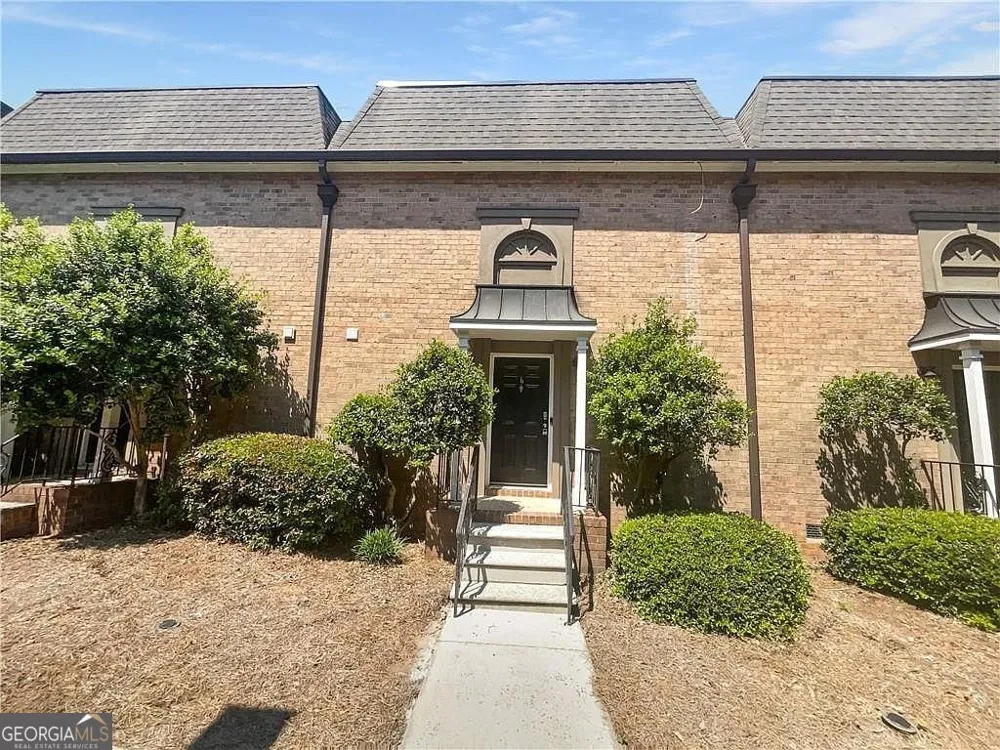 6980 Roswell RD Sandy Springs, GA 30328