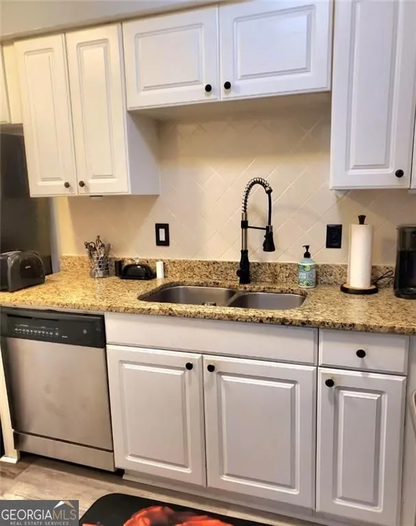 6980 Roswell RD Sandy Springs, GA 30328