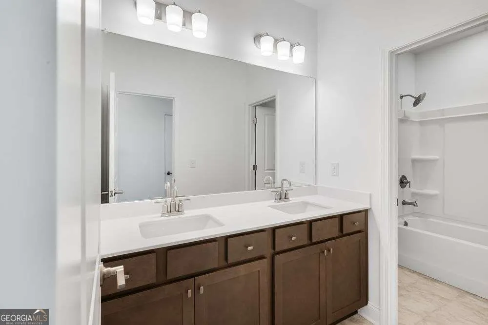8845 Chesford GRV Ball Ground, GA 30107