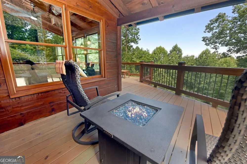 71 High Country LN Morganton, GA 30560