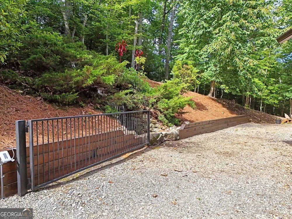 71 High Country LN Morganton, GA 30560