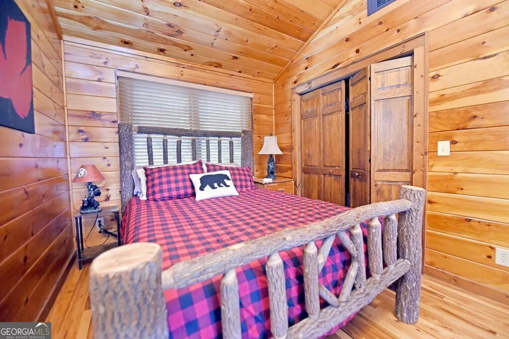 71 High Country LN Morganton, GA 30560