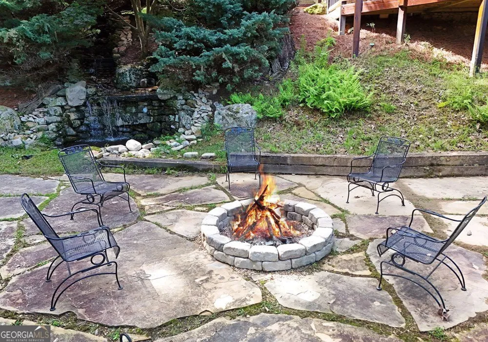 71 High Country LN Morganton, GA 30560