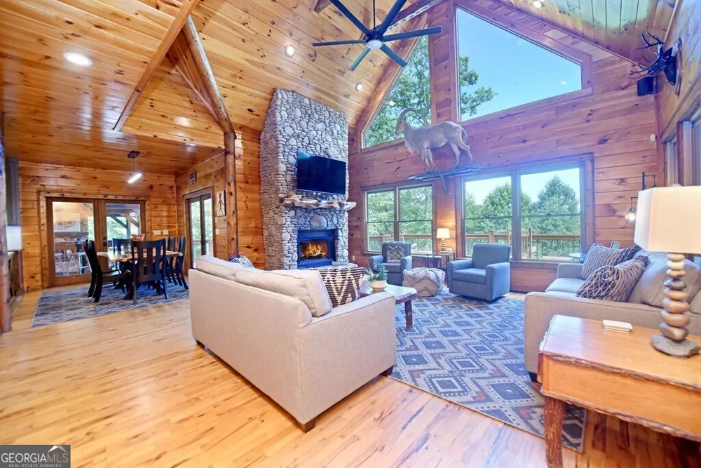 71 High Country LN Morganton, GA 30560