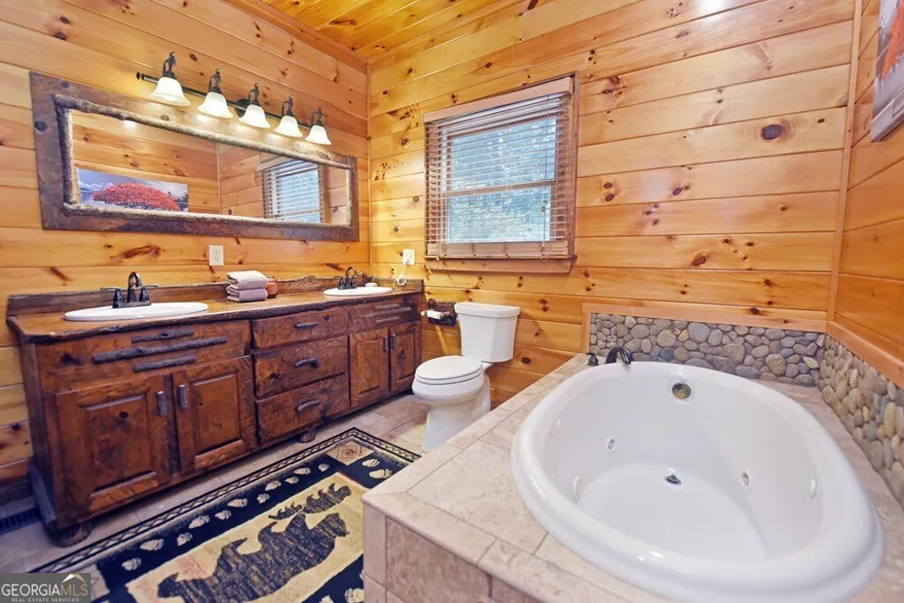 71 High Country LN Morganton, GA 30560