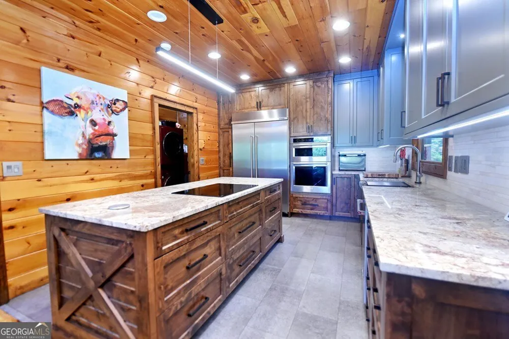 71 High Country LN Morganton, GA 30560