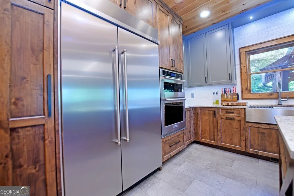 71 High Country LN Morganton, GA 30560