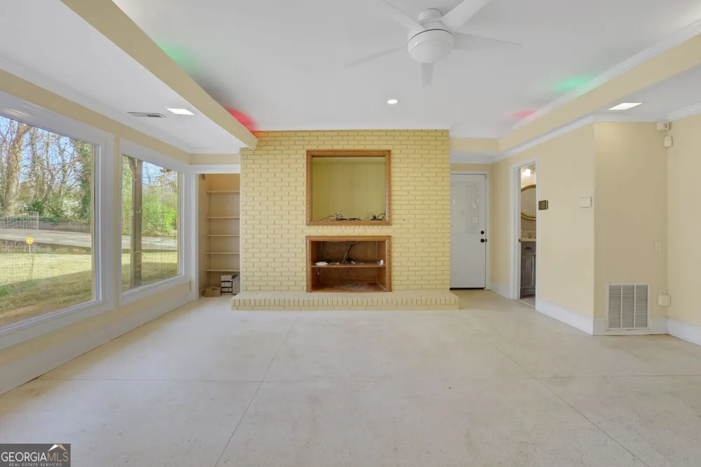 1723 Zemory DR Tucker, GA 30084