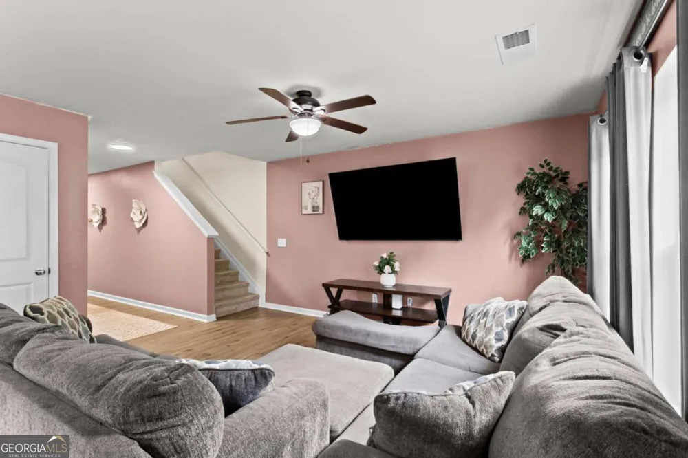 10 Windsor CT Kingston, GA 30145