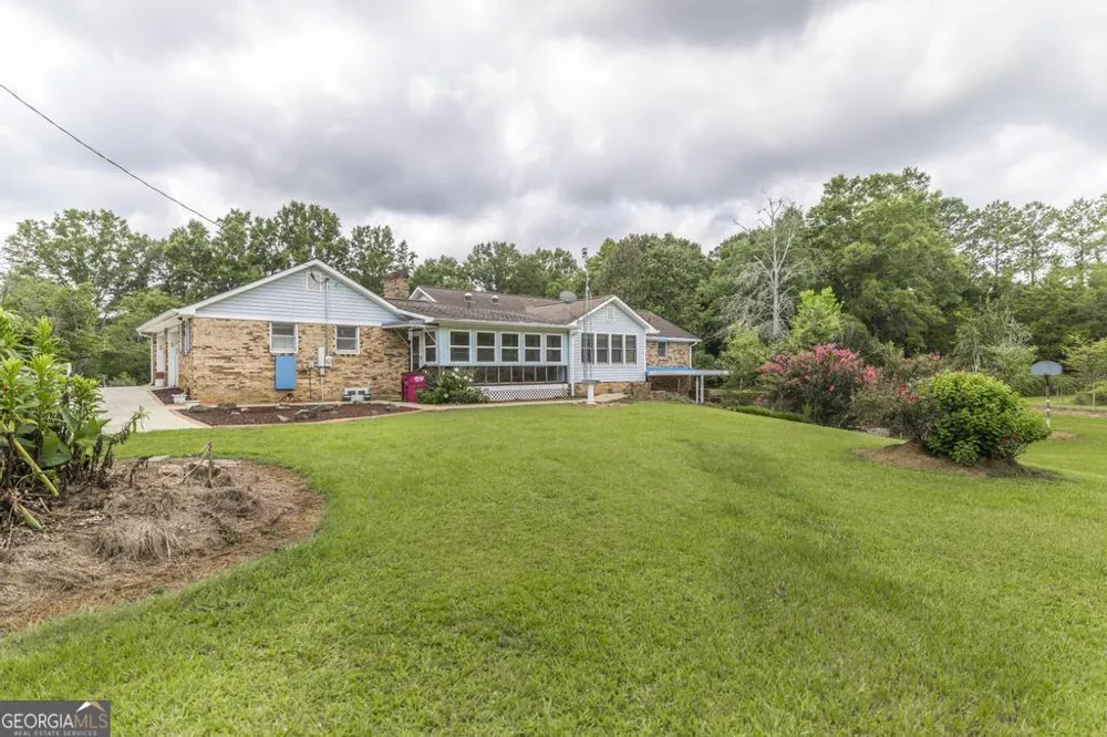 8457 Lower Thomaston RD Lizella, GA 31052