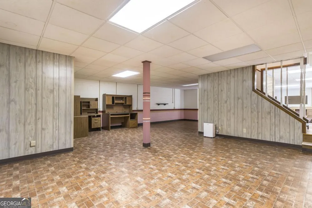 8457 Lower Thomaston RD Lizella, GA 31052