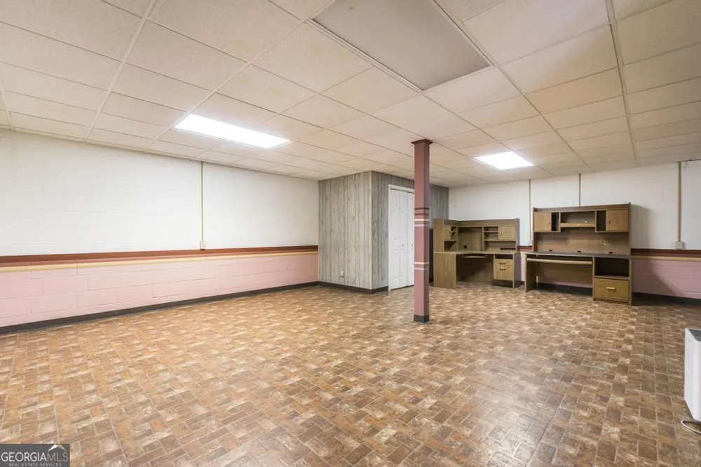8457 Lower Thomaston RD Lizella, GA 31052