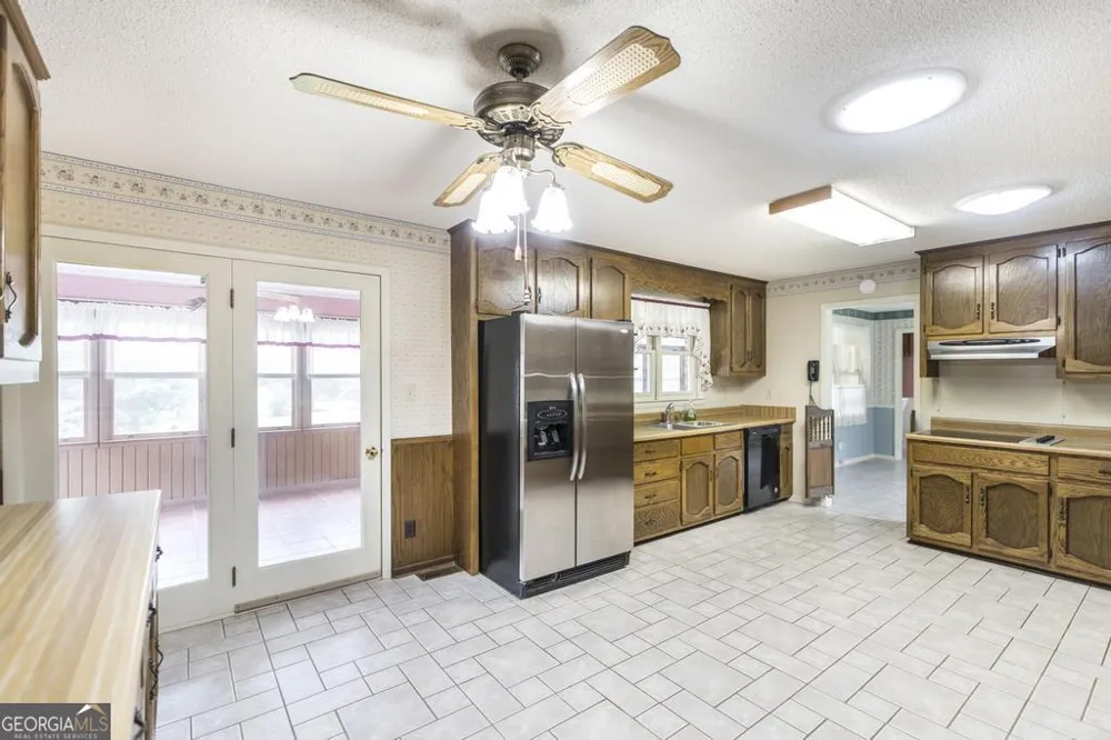 8457 Lower Thomaston RD Lizella, GA 31052