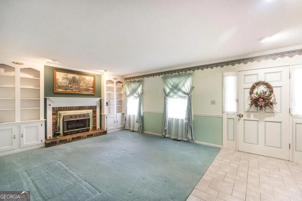 8457 Lower Thomaston RD Lizella, GA 31052