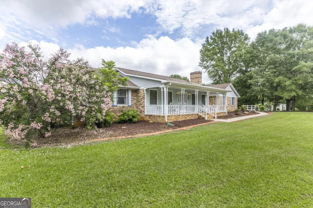 8457 Lower Thomaston RD Lizella, GA 31052