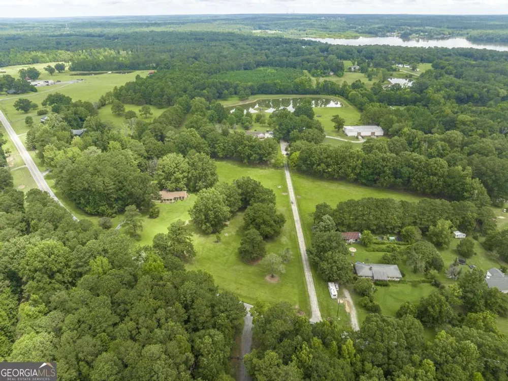 8457 Lower Thomaston RD Lizella, GA 31052