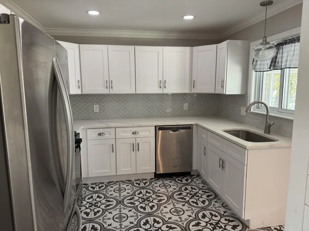 25147 Collingwood Street Roseville, MI 48066