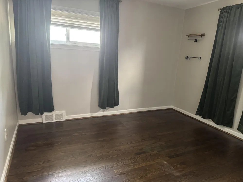 25147 Collingwood Street Roseville, MI 48066