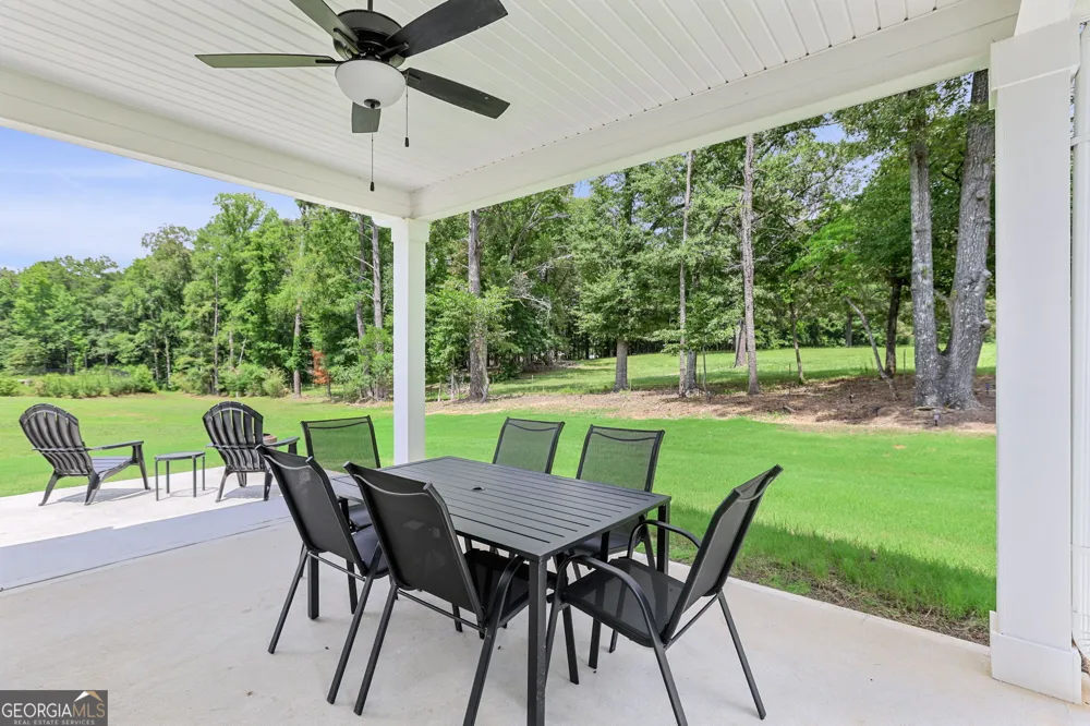 96 Whites Pond RD Moreland, GA 30259
