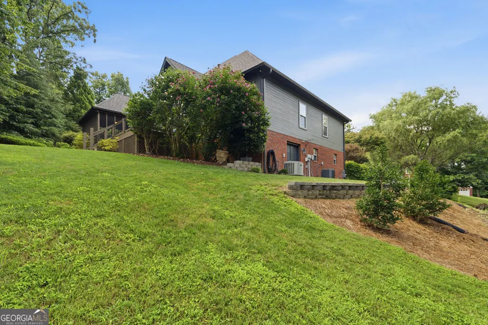 7 Windsor LN Ringgold, GA 30736