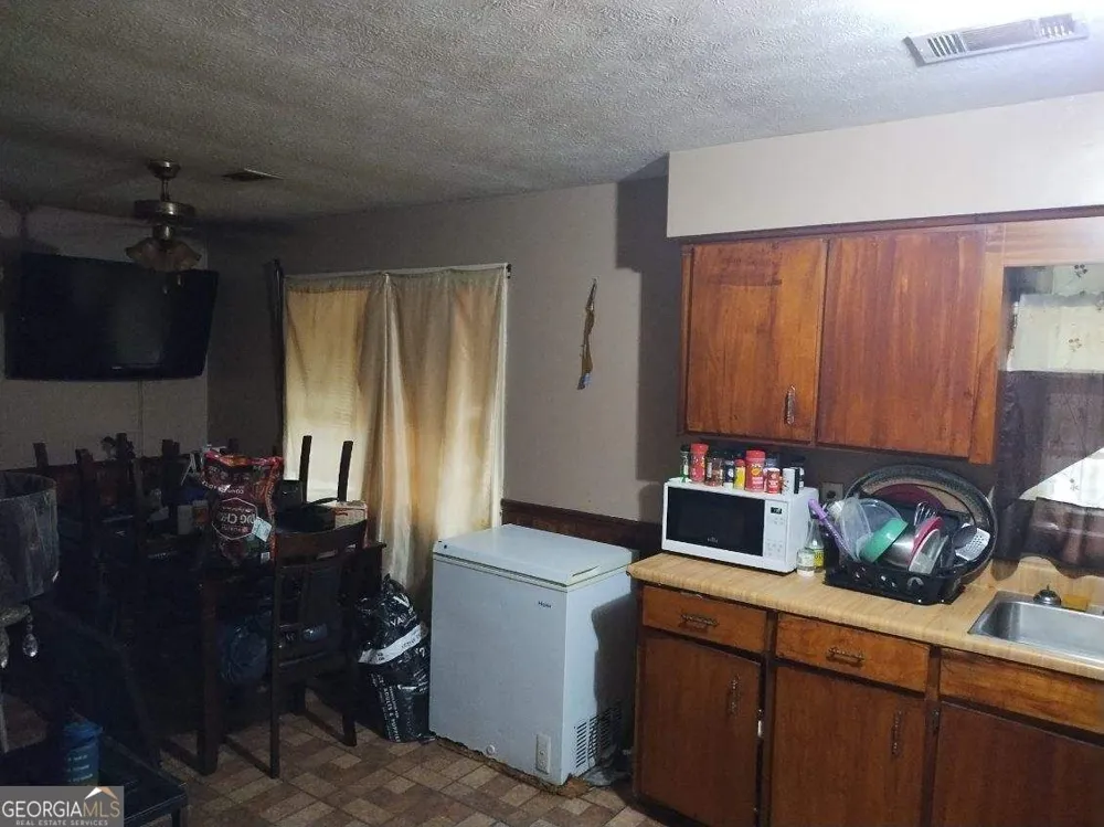 1047 Amber DR Columbus, GA 31907