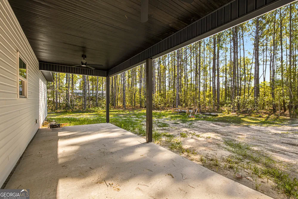 7299 Manningtown RD Jesup, GA 31546