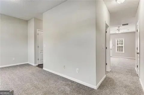 762 Commerce Riverdale, GA 30296