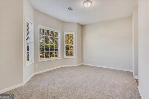 762 Commerce Riverdale, GA 30296