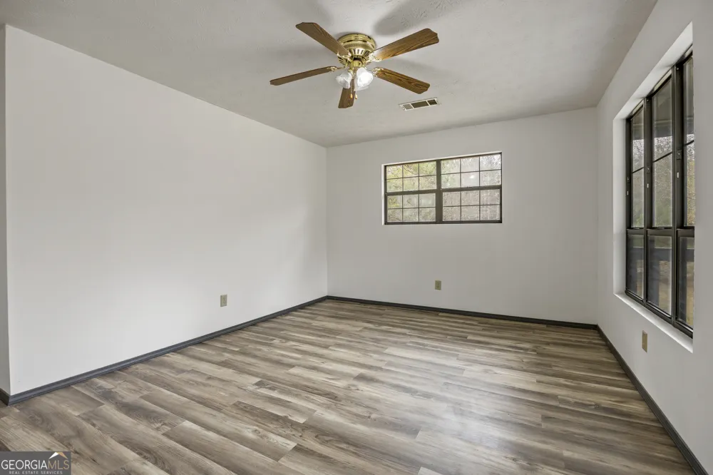 181 Lower Wirebridge RD Stephens, GA 30667