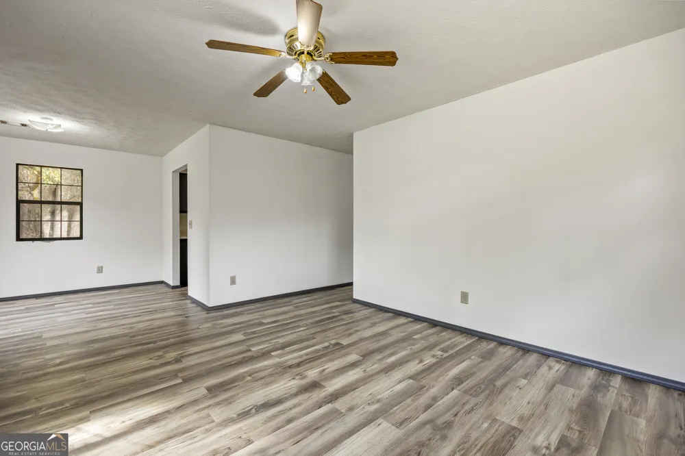 181 Lower Wirebridge RD Stephens, GA 30667