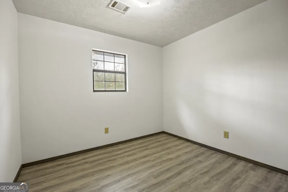 181 Lower Wirebridge RD Stephens, GA 30667