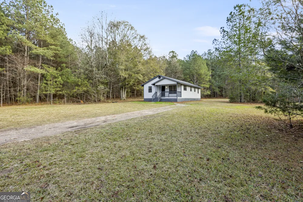 181 Lower Wirebridge RD Stephens, GA 30667