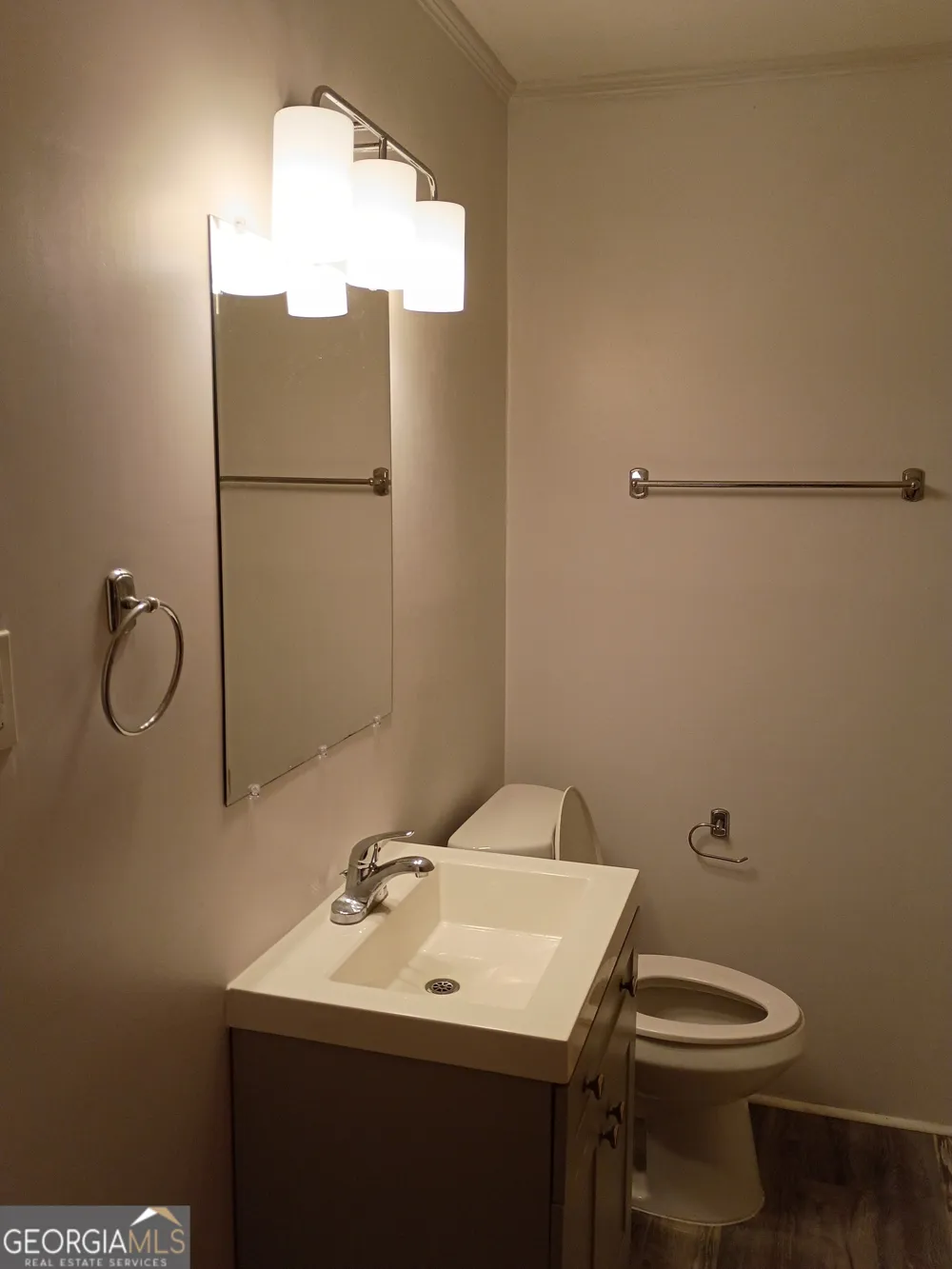 70 Fifth ST Hartwell, GA 30643
