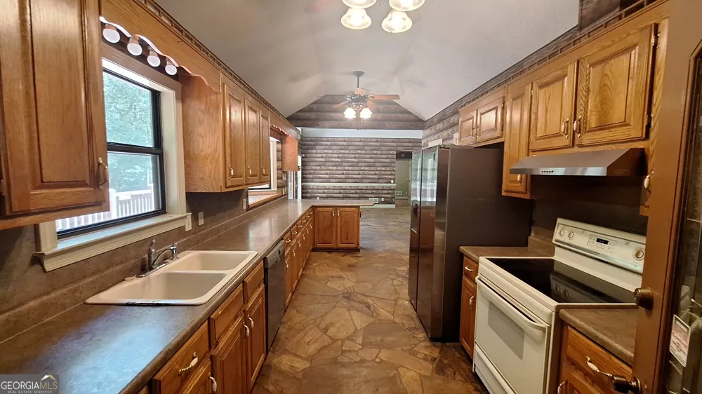 342 Spears RD Mansfield, GA 30055