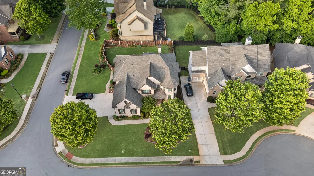3565 Candytuft RUN Auburn, GA 30011