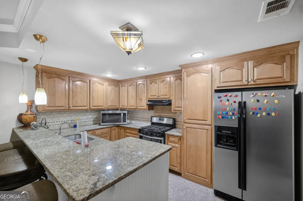 3565 Candytuft RUN Auburn, GA 30011