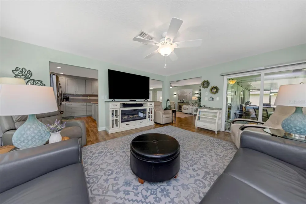 1308 GILLESPIE DRIVE Palm Harbor, FL 34684
