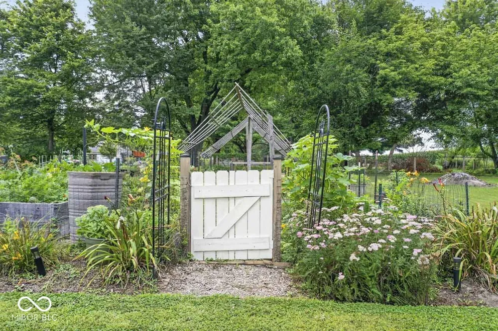 28045 State Road 213 Arcadia, IN 46030