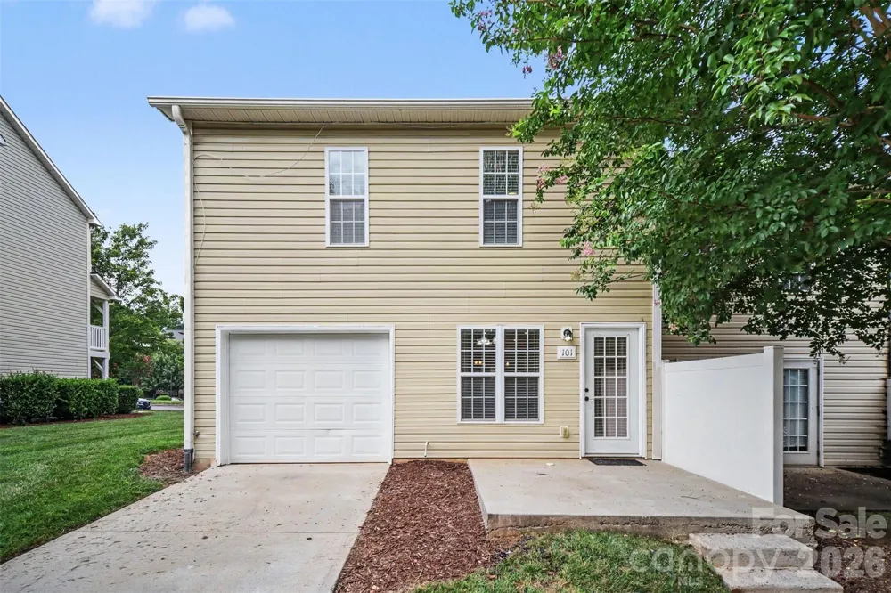 116 Locomotive Lane #101 Mooresville, NC 28115