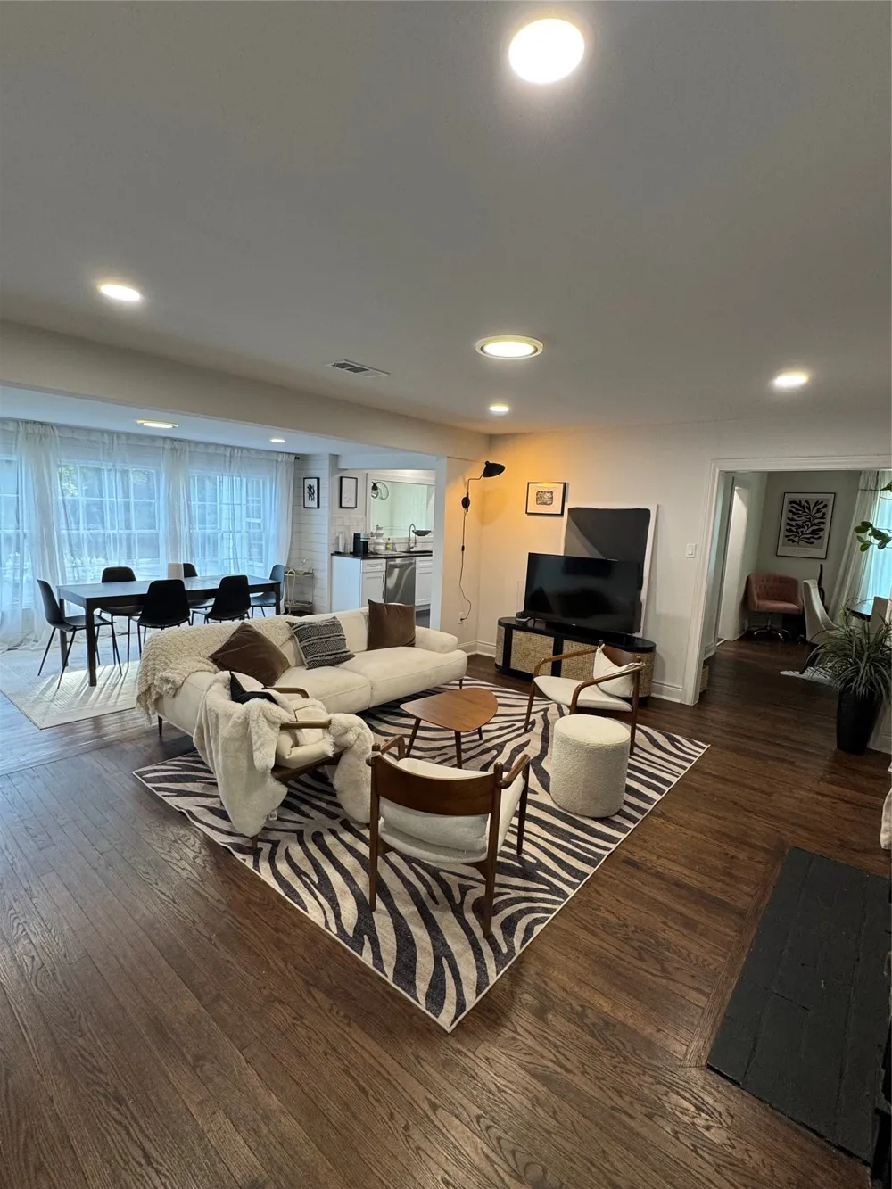 722 S Prairieville Athens, TX 75751