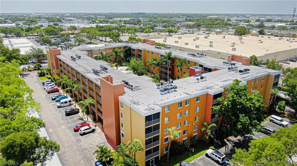 2366 E Mall Drive #414 Fort Myers, FL 33901