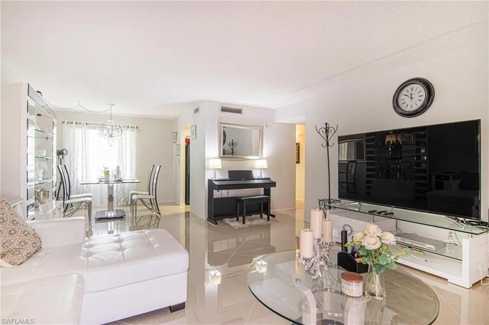 2366 E Mall Drive #414 Fort Myers, FL 33901