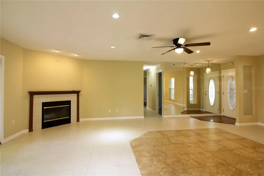1311 GLENVIEW LANE Lakeland, FL 33813