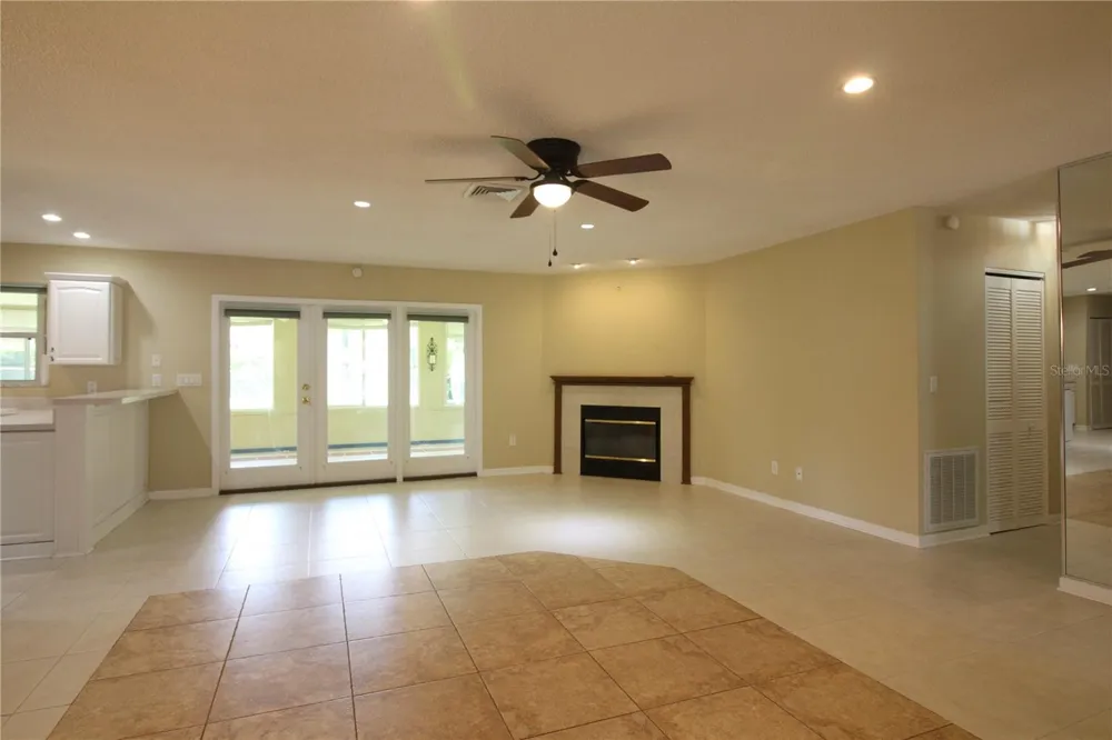 1311 GLENVIEW LANE Lakeland, FL 33813